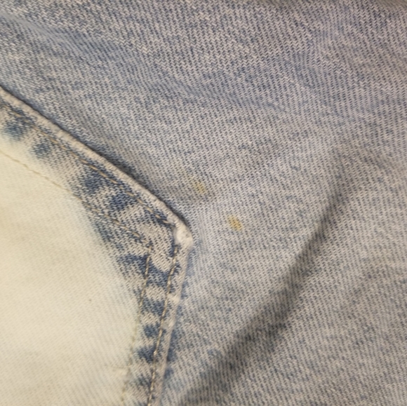 *Vintage* High Waist Bleach Cutoffs - Picture 7 of 7